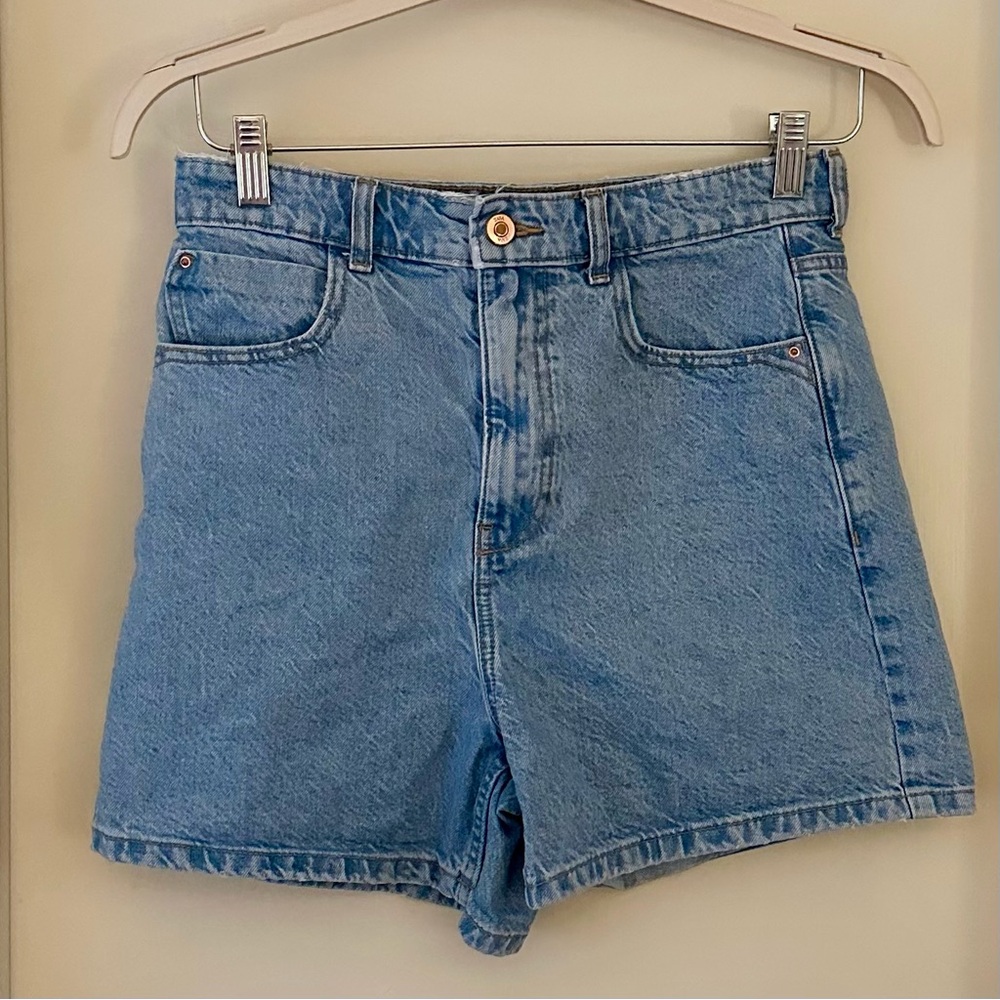 ZARA High Rise Blue Denim Shorts Size 6